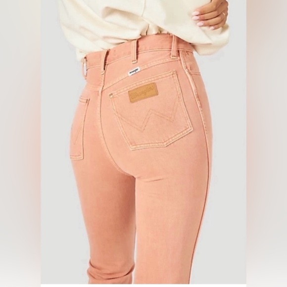 Wrangler Denim - Free People x Wrangler Westward 626 High Rise Bootcut Jeans Size 25 Peach